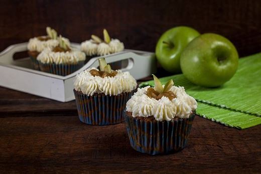 recipe image Karamelovo-jablkové cupcakes
