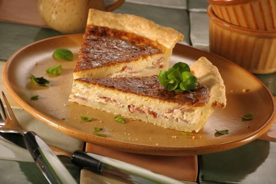 recipe image Quiche s cibuľou a slaninou