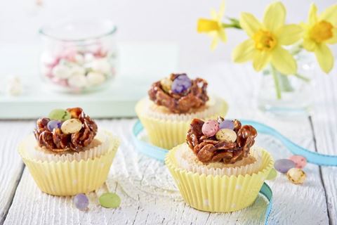 recipe image Veľkonočné cupcakes s čokoládovými hniezdami