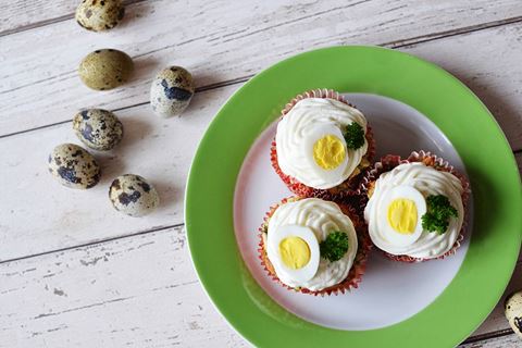 recipe image Veľkonočné pečenie inak: Vyskúšajte slané cupcakes