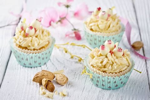 recipe image Mandľové cupcakes s kuriatkami