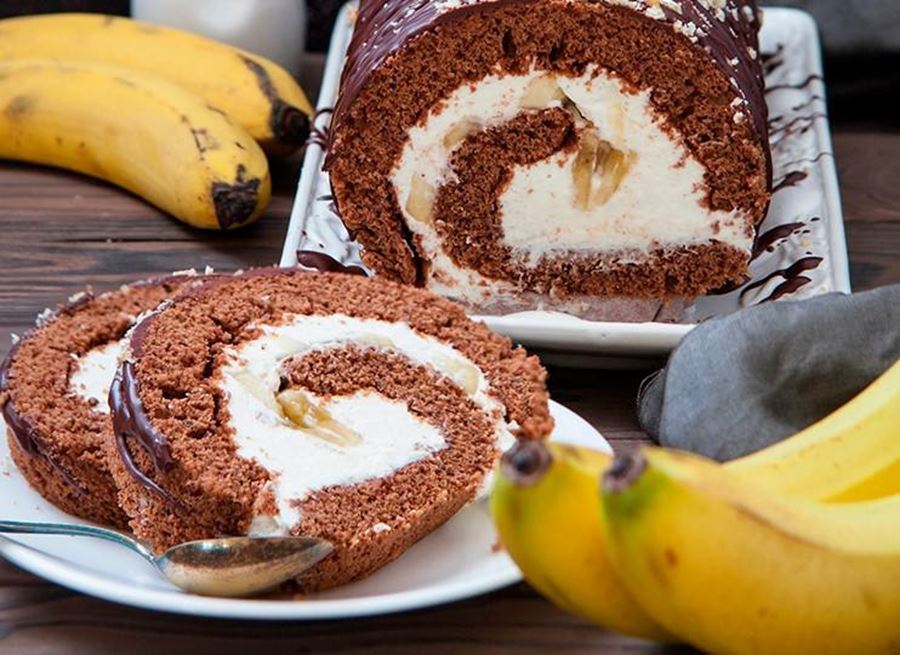 recipe image Čokoládová roláda s banánom