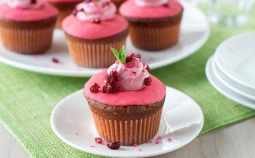 recipe image Ružové zamatové cupcakes